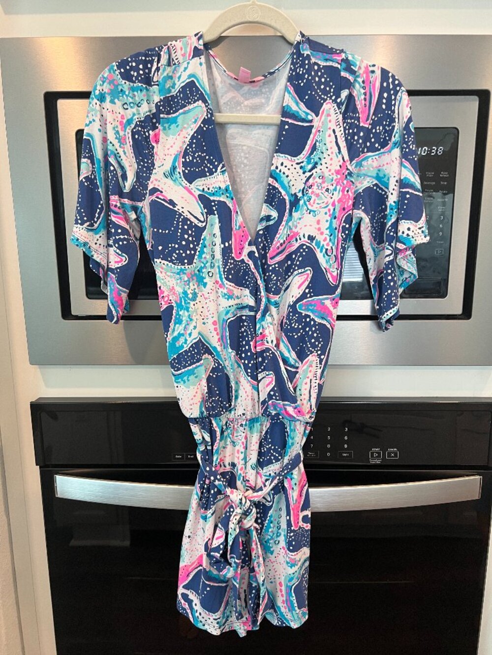 Lilly Pulitzer Beacon Wrap Dress - Starfish Print - Size Medium - Picture 1 of 3